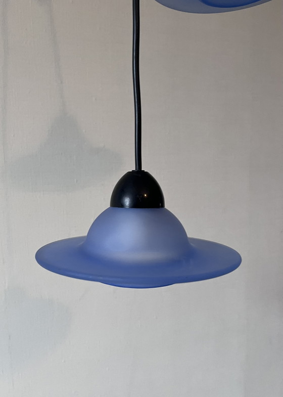 2 Vintage Postmodern Massive UFO Pendant Lights – 80s/90s – Pendant lamps, Glass (photo 3 of 7)