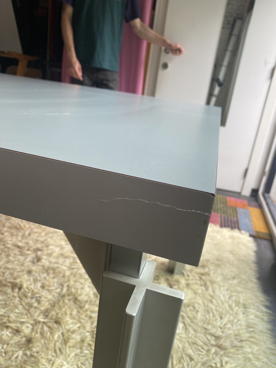 Image 1 of Desk Bulo H2O