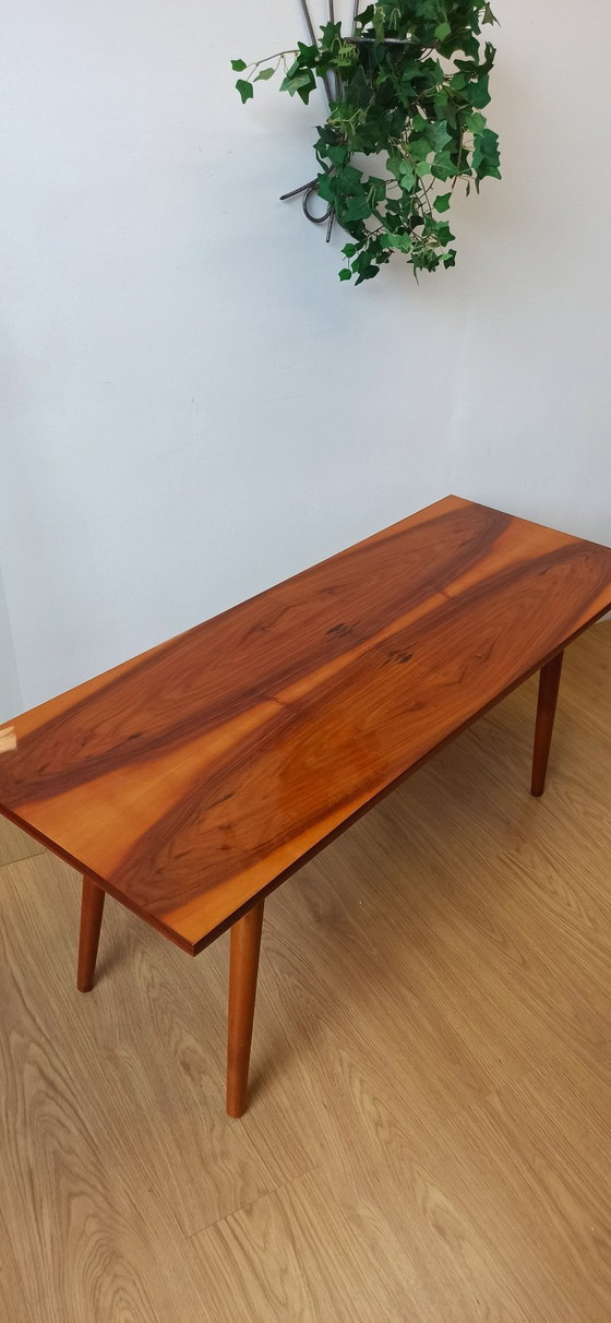 Image 1 of Table basse des années 1970.