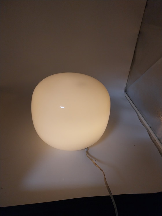 Image 1 of 1 x verrerie de vianne opaline tafellamp zgn. Sqircle vorm
