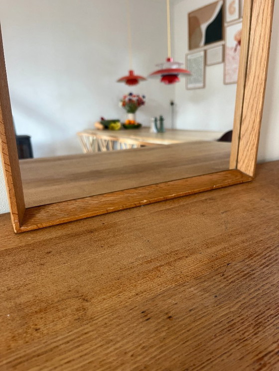 Image 1 of Vintage Deense eikenhouten spiegel met verstekhoeken - spiegel uit het midden van de 20e eeuw