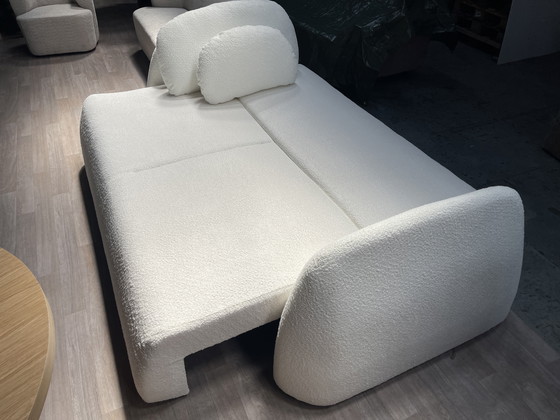 Image 1 of Desgin sofa bouclé NIEUW met slaapfunctie en opbergruimte