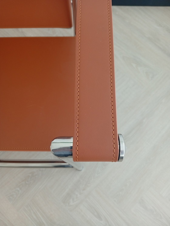 Image 1 of Cognac Le Corbusier Lc1 replica nuovo