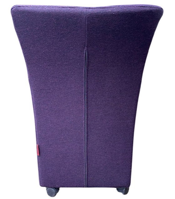 Set of four purple chairs on wheels, Montis, Dining chairs, Textile, Modern (photo 7 of 10)