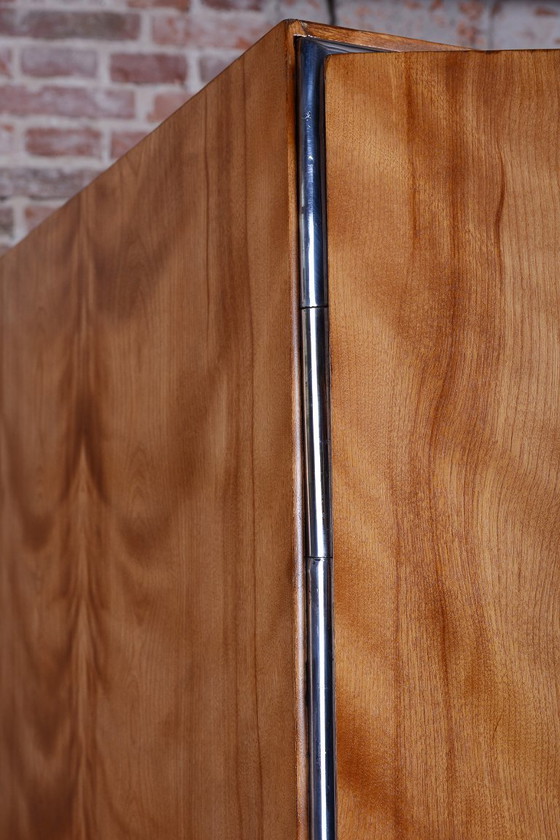 Gerestaureerde Bauhaus-kledingkast, door H.J.Hagemann, Mücke-Melder, Tsjechië, jaren dertig – Kledingkasten (photo 14 of 15)