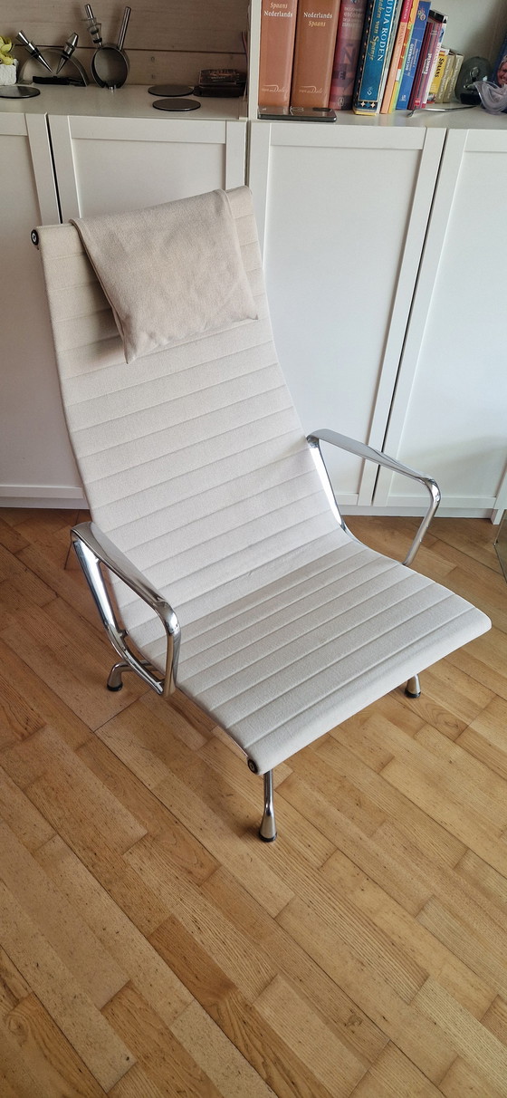 Image 1 of 2x vitra eames fauteuil