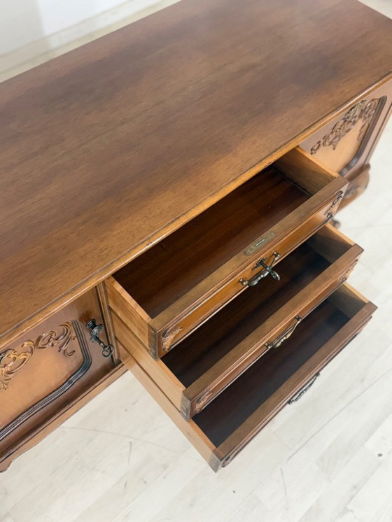 Image 1 of Chippendale Sideboard Commode Buffet Armoire de salon Vintage