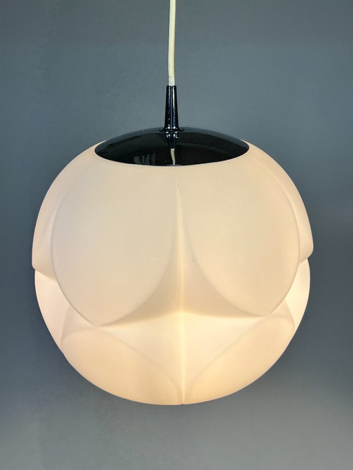 Lampada a sospensione vintage opalina, Peill & Putzler Artichoke, anni '70