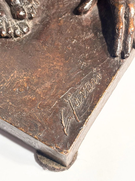1920s Italian Bronze Sculpture of a Lady (photo 9 of 11)