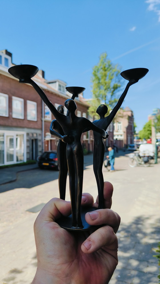 Image 1 of Corry van Ammerlaan Niekerk Statua in bronzo "Spirito di squadra"