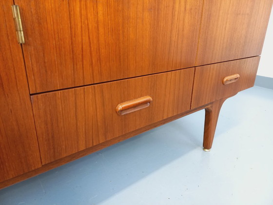 Image 1 of Armadio vintage in teak in stile scandinavo degli anni '60