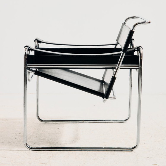 MK11558 B3 / Sedia Wassily di Marcel Breuer per Gavina – Poltrone, Leather (photo 4 of 21)