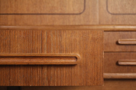 Image 1 of Credenza alta vintage in teak marrone danese moderno di metà secolo, anni '50