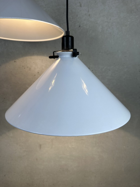 Image 1 of 2 lampade a sospensione vintage in metallo bianco - anni '80