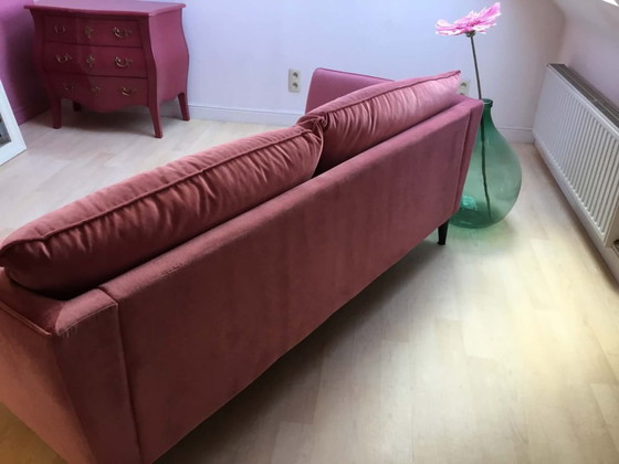 Dusty Pink Velvet Armchair – Homestock, 2 seaters (photo 5 of 5)
