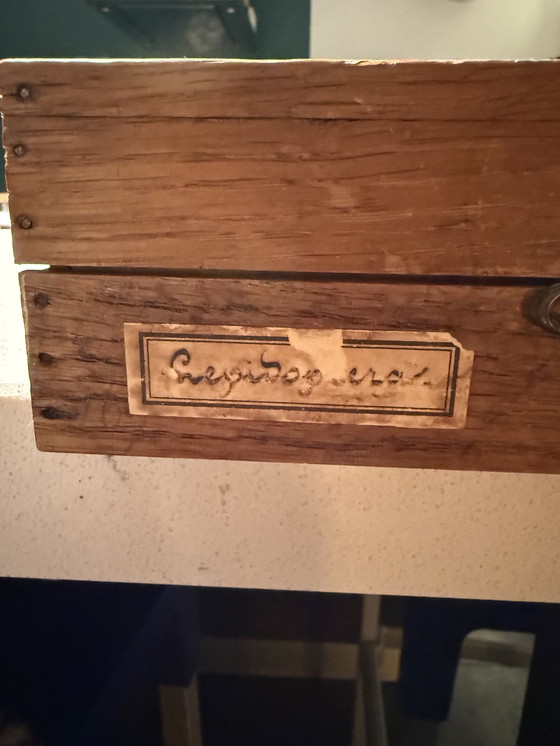 Image 1 of Antike Museumsvitrine mit Fossilien