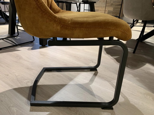 Henders & Hazel Mischa dining chair