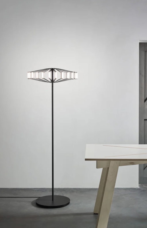 Floor lamp Wheel Van Japth 60 cm in black