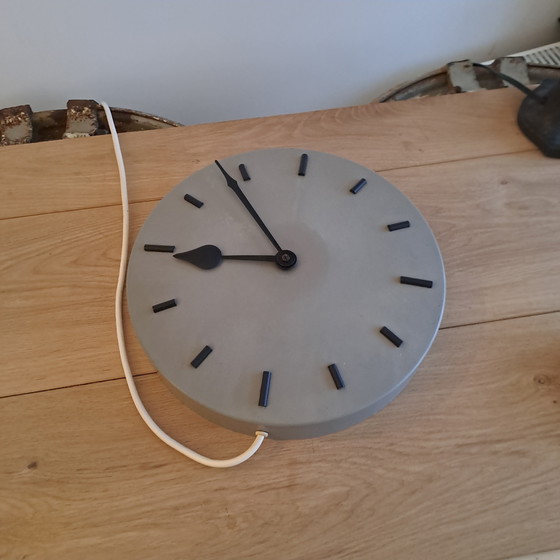 Image 1 of Vintage electric wall clock Hala Zeist 27cm