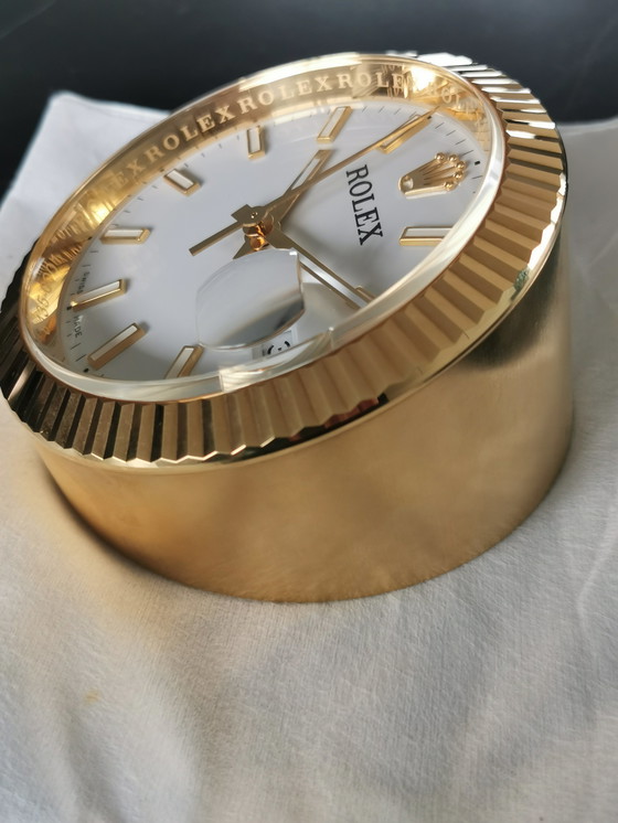 Image 1 of Rolex, orologio da tavolo in ottone molto pesante.
