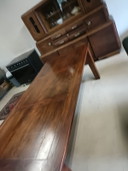 Mesa de madera de teca