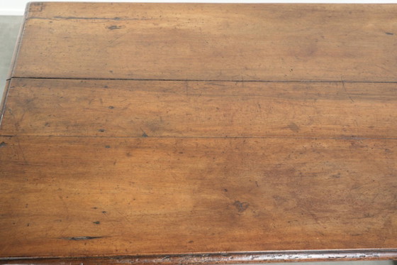 Image 1 of Authentic 16th-century Italian dining table made of walnut.