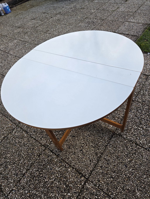Reliving vintage ronde tafel opklapbaar