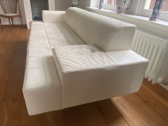 Image 1 of Designersofa, weißes Leder, italienisches Design „Poltrona“
