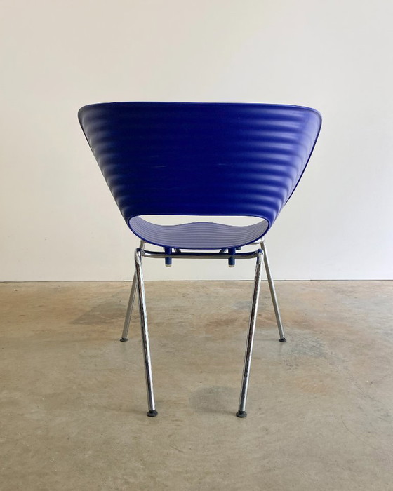 4x Vitra Tom Vac Stuhl blau von Ron Arad – Esszimmerstühle, Metal, Plastic, Modern (photo 6 of 12)