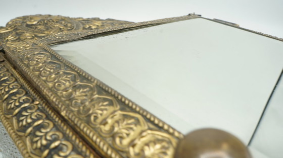 Image 1 of Niederländischer antiker, verzierter Messing-Galeriespiegel, Bürsten, Wandglas, Kupferschrank