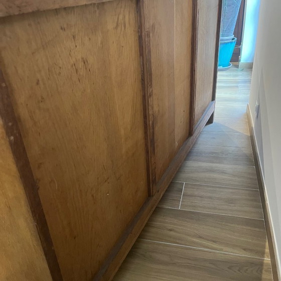 Image 1 of Eiken dressoir uit de naoorlogse/reconstructieperiode, 1940/50