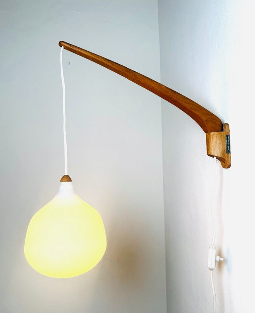 Model 705 Floating Wall Lamp in Opaline Glass and Teak by Uno & Östen Kristiansson for Luxus, Sweden, 1960s – wandlampen