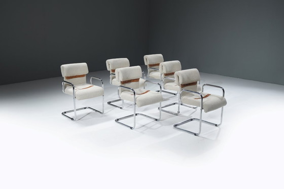 Image 1 of Tucroma Cantilever bouclé eetkamerstoelen van Guido Faleschini voor i4 Mariani