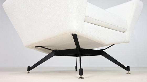 Image 1 of Studio Tecnico A.P.A, pair of armchairs model M530 for Lenzi. Italy, C.1950