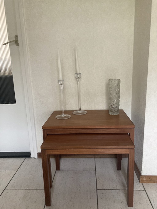 2x Vintage Teakhouten Bijzettafeltjes