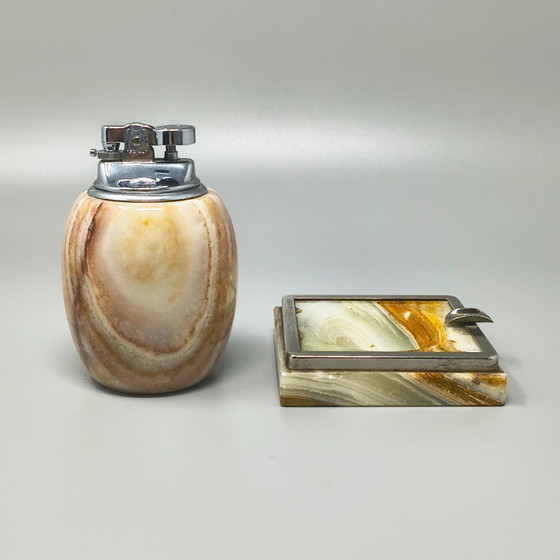 Image 1 of Juego de fumar italiano de ónix de mediados de siglo, de la década de 1960, con encendedor de mesa y cenicero.