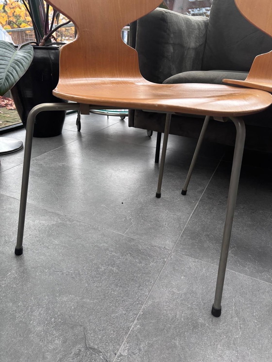 Image 1 of set di 4 sedie vintage a 3 gambe Fritz Hansen