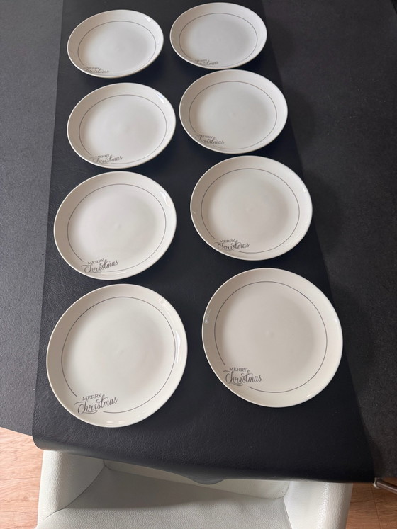 8 assiettes de Noël Rivièra Maison, Vaisselle, Porcelaine, Argenté (photo 4 sur 6)