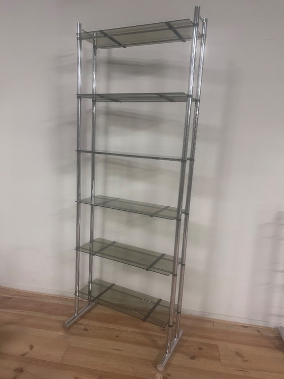 Image 1 of Scaffale anni Settanta in cromo con vetro fumé