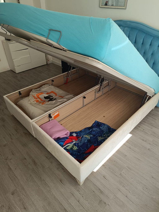 Box spring bed with mattress 200×200