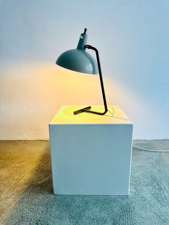 Model 601 ‘The Director’ table lamp by ANVIA Nederland, the Netherlands, 1950s, Aluminium, Black (photo 5 of 7)