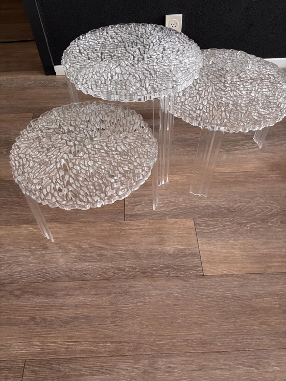 Image 1 of Kartel kunststof 3 stuks verschillende maten bijzettafels