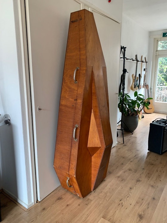 Image 1 of Estuche antiguo para contrabajo, años 30-40.