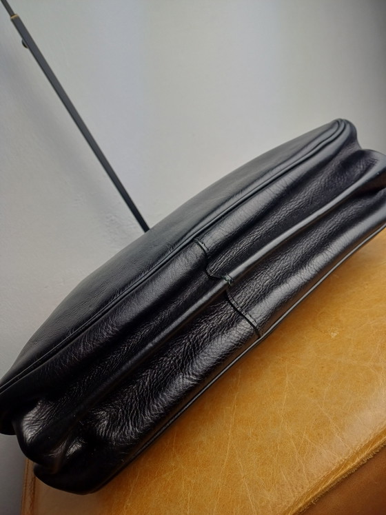 Zgan Medium Werktas Clippersluiting Zwart Fred de la Bretoniere – Laptoptassen, Calfskin (photo 7 of 10)