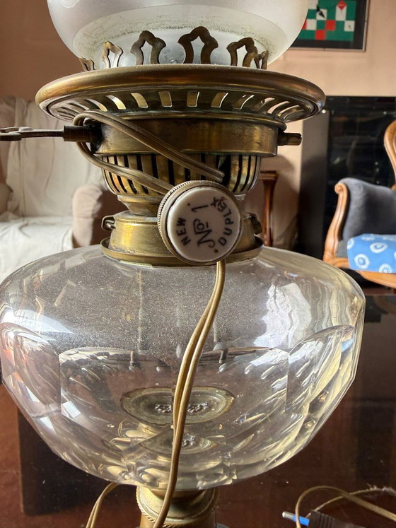 Vintage Art Nouveau lamp van messing en satijnglas - werkend – Tafellampen, Brass (photo 3 of 5)