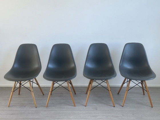 Image 1 of Vitra Eames Plastic Side Chair