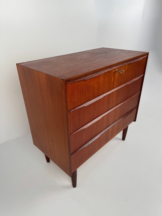 Image 1 of Deense teakhouten ladekast