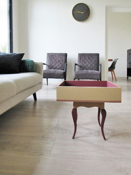 Image 1 of Tavolino da caffè in legno d'epoca