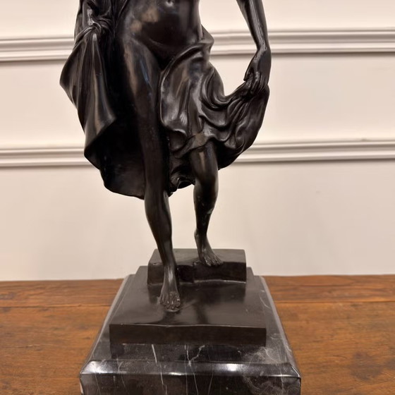 Scultura in bronzo da Amphitrite di Michel Anguier, Scrivanie, Marmo, Marrone, Barok (foto 6 di 11)