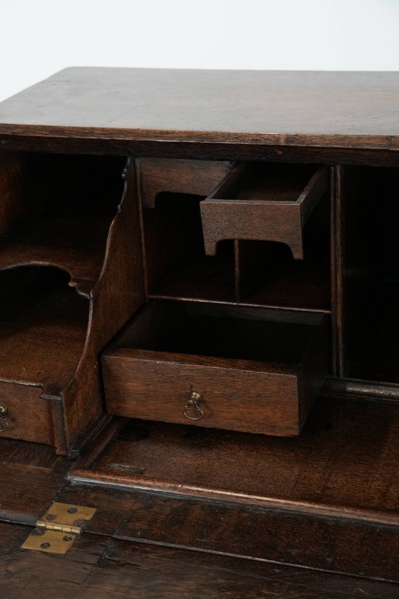 Image 1 of Commode/bureau/commode anglaise ancienne en chêne du XVIIIe siècle